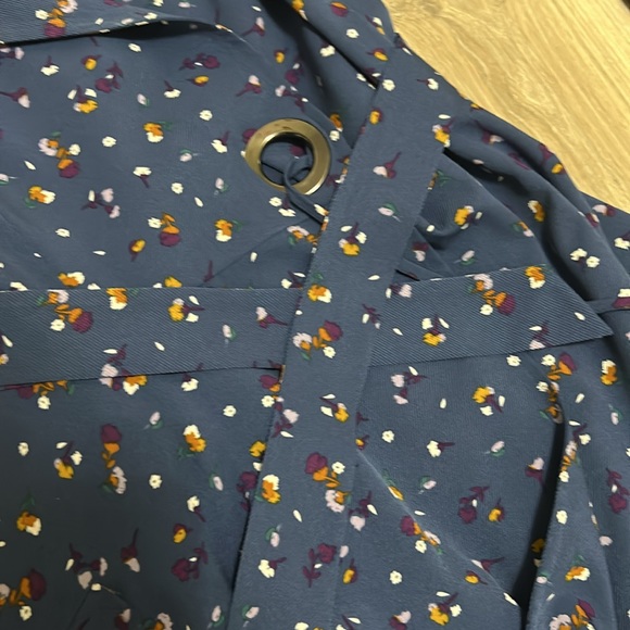 Chiseled Lim collection floral wrap dress - Picture 3 of 5